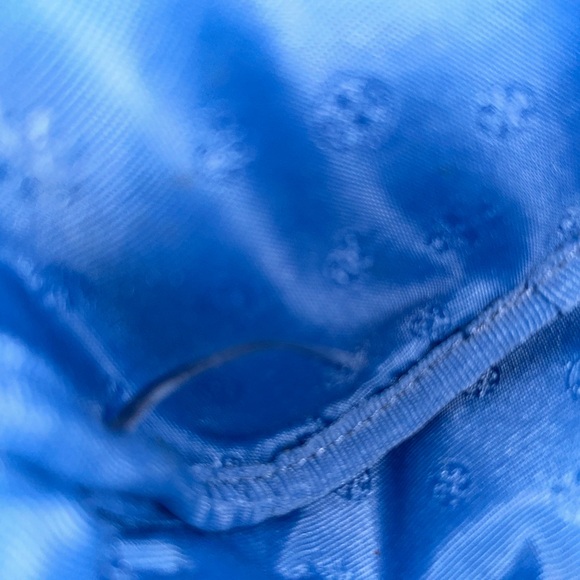 Tory Burch Blue Patent Leather Logo Cosmetic Bag - Picture 7 of 9